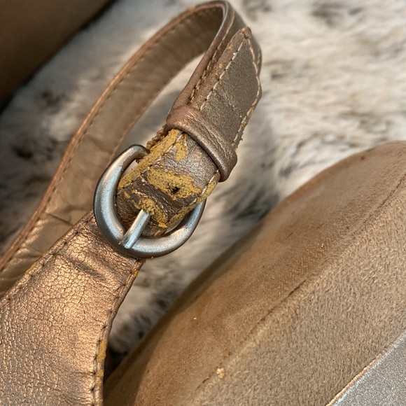 Aerosoles Gold Platinum Wedges Shoe - Picture 6 of 8